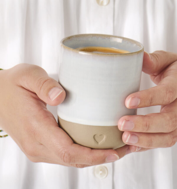 Keramik Becher ohne Henkel Heart weiss